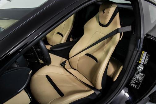 2023 Ferrari Roma Base