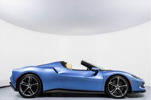 2024 Ferrari 296 GTS Base