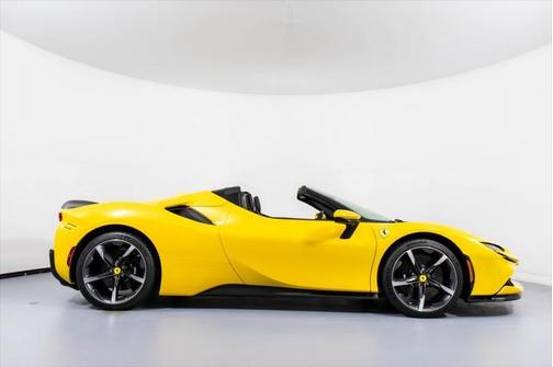 2024 Ferrari SF90 Spider