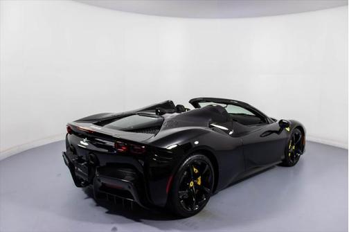 2022 Ferrari SF90 Spider