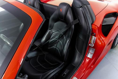 2017 Ferrari 488 Spider Base