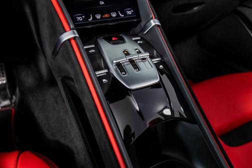 2025 Ferrari Roma Spider Base