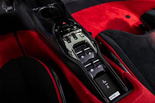 2022 Ferrari SF90 Spider Base