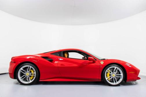 2017 Ferrari 488 GTB Base