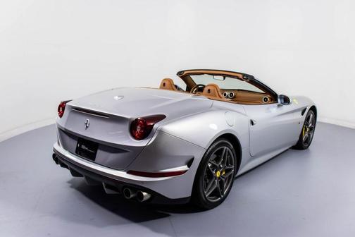 2017 Ferrari California T