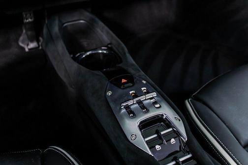 2025 Ferrari 296 GTS Base