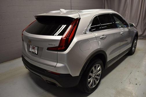 Photo 4 of 25 of 2019 Cadillac XT4 Premium Luxury