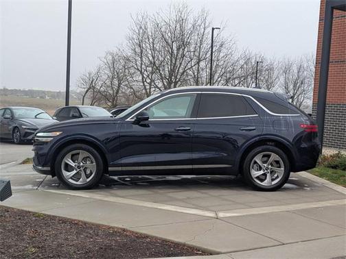 2026 Genesis GV70 2.5T Select