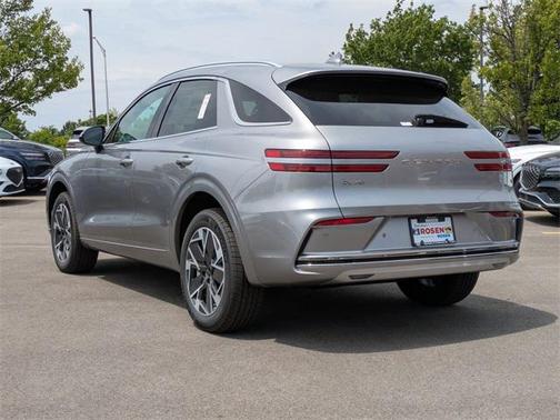 2026 Genesis Electrified GV70 Standard