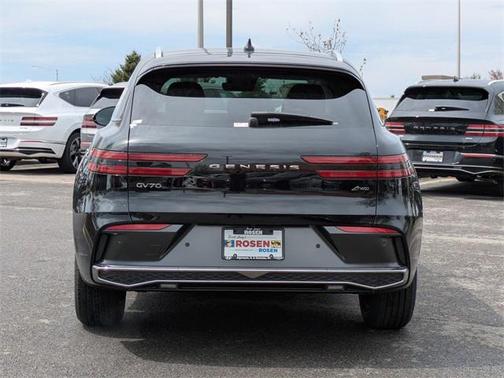2026 Genesis GV70 2.5T