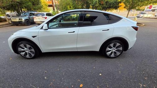 2021 Tesla Model Y Standard Range Rear-Wheel Drive