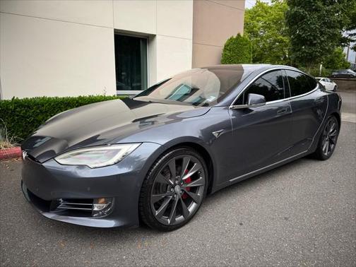 2018 Tesla Model S 75D