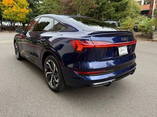 2022 Audi e-tron Sportback S line Premium Plus