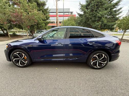 2022 Audi e-tron Sportback S line Premium Plus