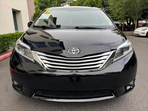 2016 Toyota Sienna Limited