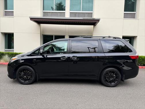 2016 Toyota Sienna Limited