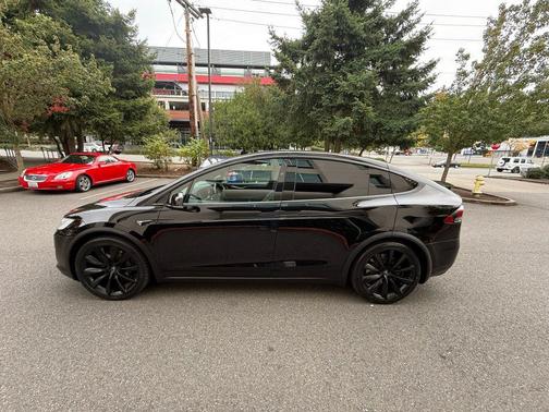 2017 Tesla Model X 90D