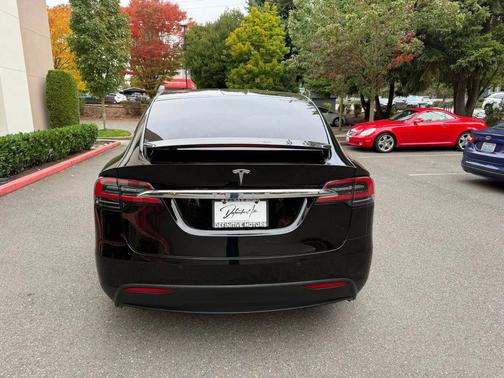 2017 Tesla Model X 90D