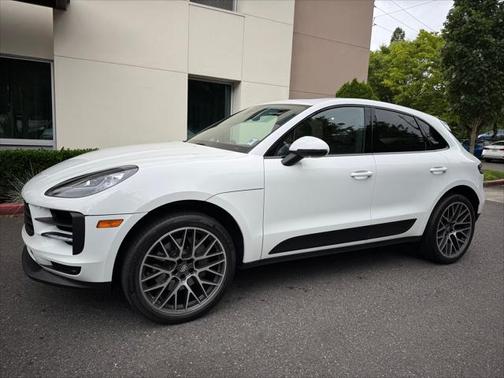2021 Porsche Macan Base