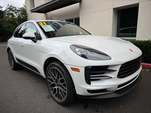2021 Porsche Macan Base