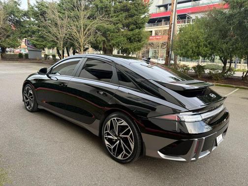 2023 Hyundai IONIQ 6 SEL