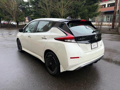 2024 Nissan Leaf SV PLUS