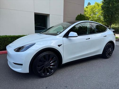 2023 Tesla Model Y Performance Dual Motor All-Wheel Drive