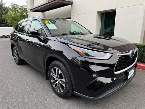 2021 Toyota Highlander Hybrid XLE