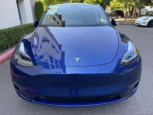 2024 Tesla Model Y Long Range Dual Motor All-Wheel Drive