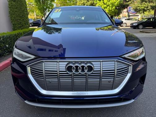 2021 Audi e-tron Premium