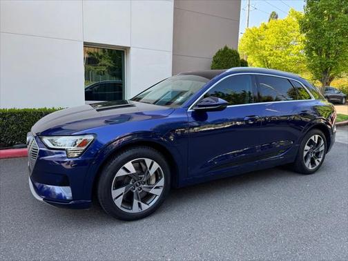 2021 Audi e-tron Premium