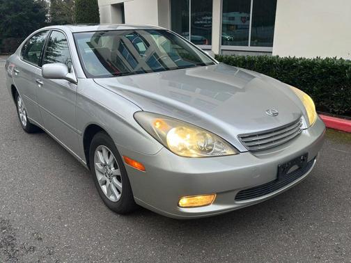 2004 Lexus ES 330 Base