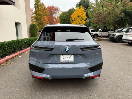 2022 BMW iX xDrive50