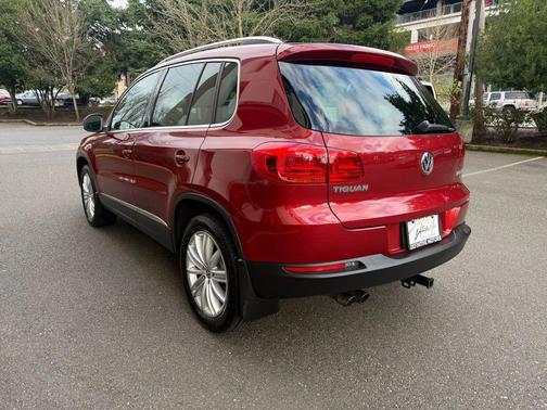 2014 Volkswagen Tiguan 2.0T SE 4MOTION