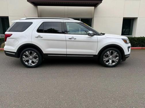 2018 Ford Explorer Platinum
