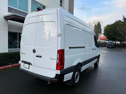 2022 Mercedes-Benz Sprinter 2500 High Roof