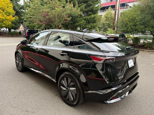 2024 Nissan ARIYA PLATINUM+