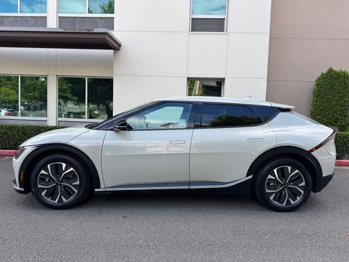 2024 Kia EV6 Light Long Range