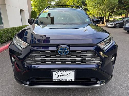 2019 Toyota RAV4 Hybrid SE