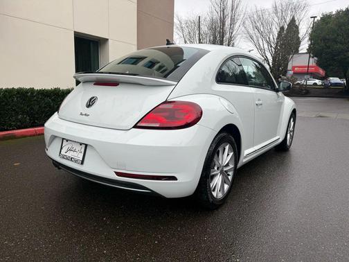 2017 Volkswagen Beetle 1.8T SE