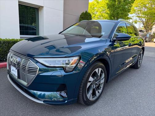 2021 Audi e-tron Premium