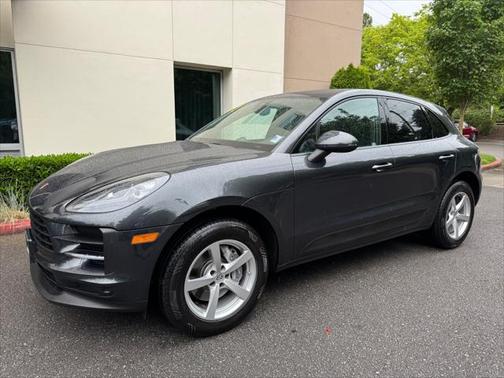 2021 Porsche Macan Base
