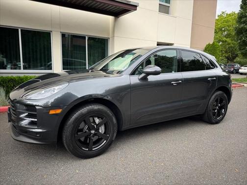 2021 Porsche Macan Base