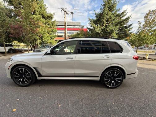 2020 BMW X7 xDrive40i