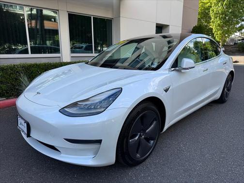 2020 Tesla Model 3 Standard Range Plus