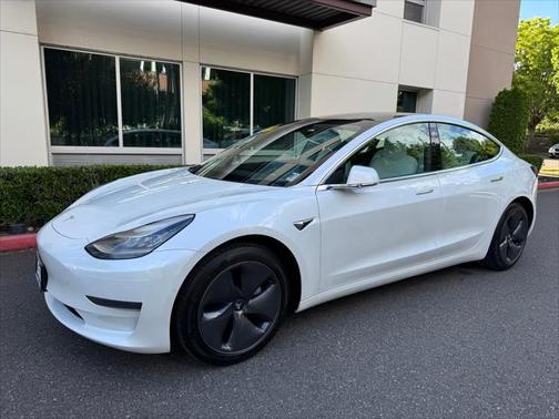 2020 Tesla Model 3 Standard Range Plus