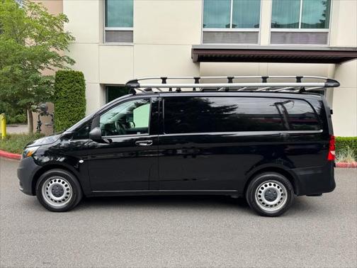 2020 Mercedes-Benz Metris Base