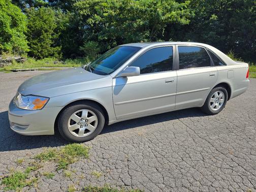 2000 Toyota Avalon XL