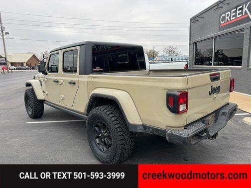 2022 Jeep Gladiator Sport