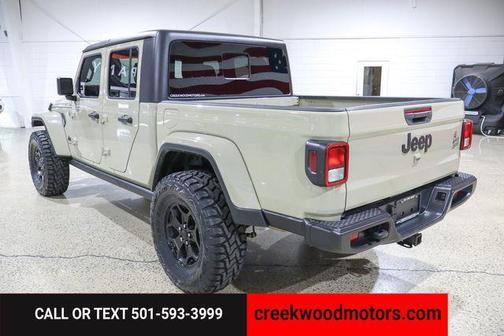 2022 Jeep Gladiator Sport